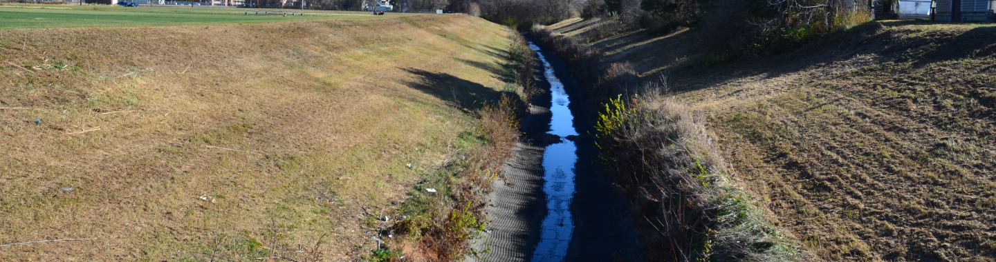 33rd and Baldwin looking upstream