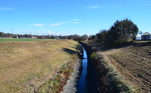 33rd and Baldwin looking upstream